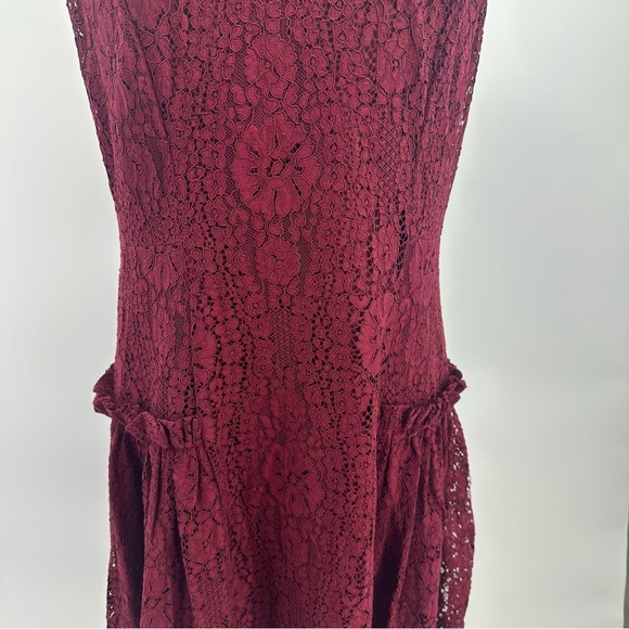 Gabby Skye Burgundy Red Sleeveless Lace Overlay Drop Waist Dress Size 14 - Picture 9 of 15
